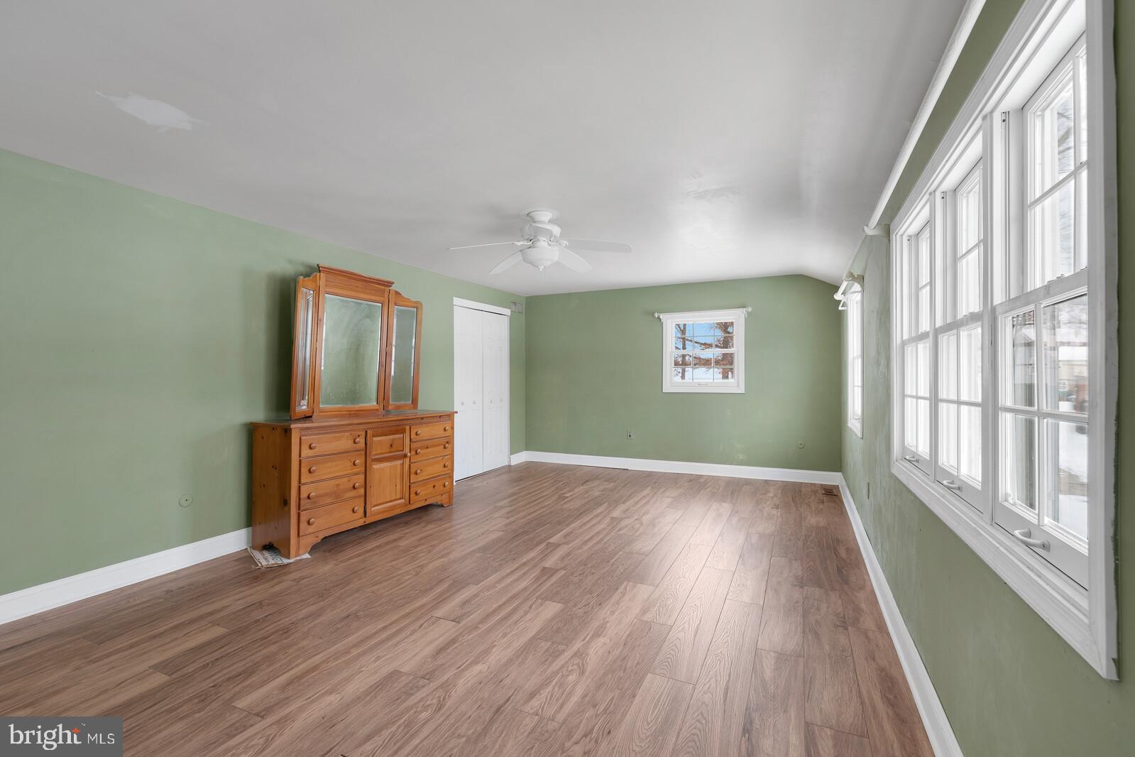 9 Whipple Way Sewell, NJ 08080 - Photo 21 of 37