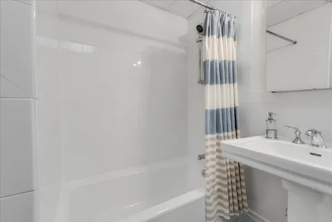 $439,000 | 300 Communipaw Avenue, Unit 16, Jersey City, NJ 07304