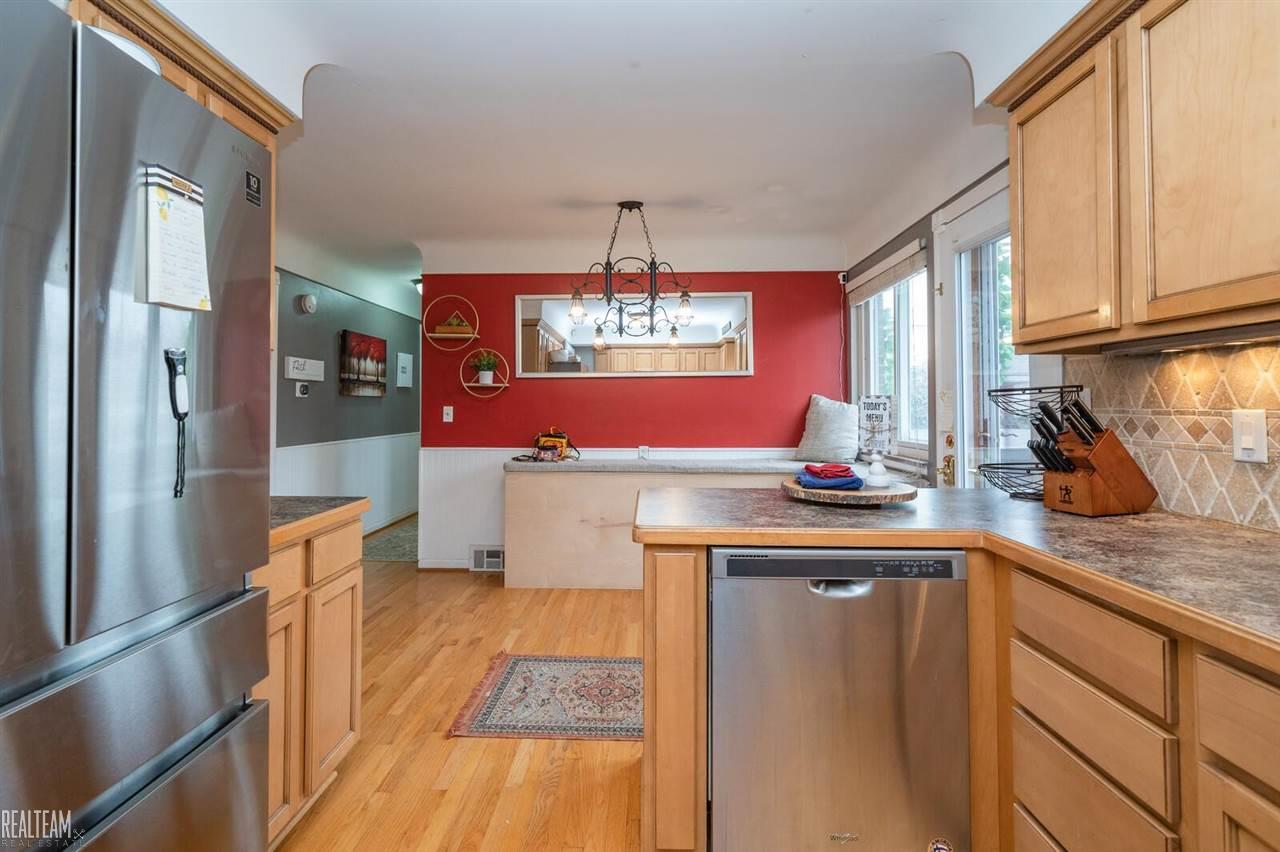 19331 Stephens Eastpointe, MI 48021 - Photo 13 of 34 Gallery Image 13