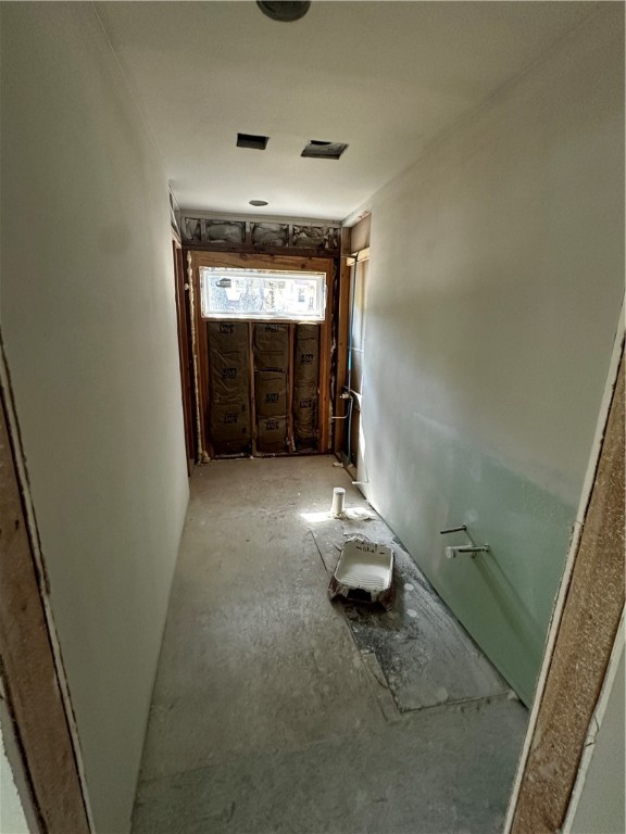 2225 Hermanson Drive Waco, TX 76710 - Photo 19 of 33 a living room with a furniture