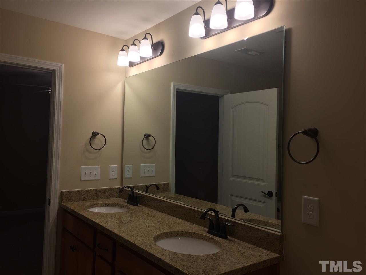 2721 Cypress Point Lane Raleigh, NC 27614 - Photo 13 of 25 Gallery Image 13