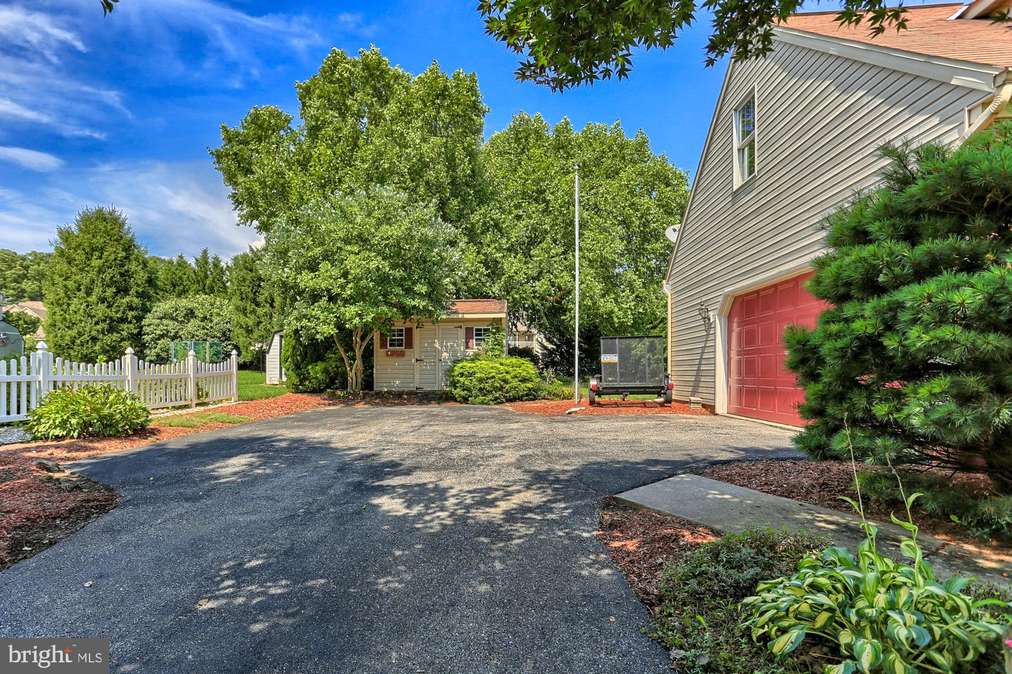 211 Seneca Way Spring Grove, PA 17362 - Photo 3 of 49