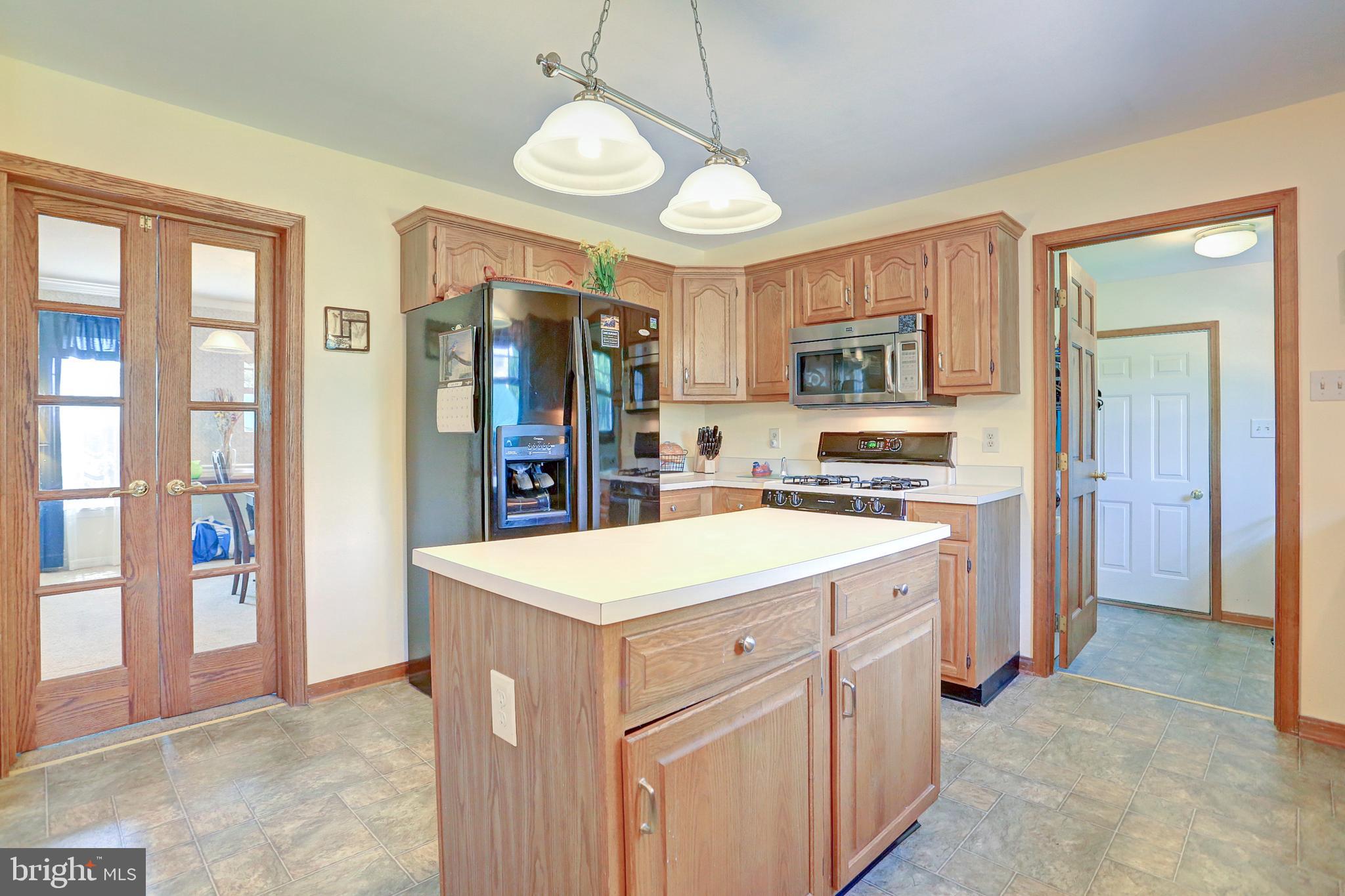 211 Seneca Way Spring Grove, PA 17362 - Photo 8 of 49