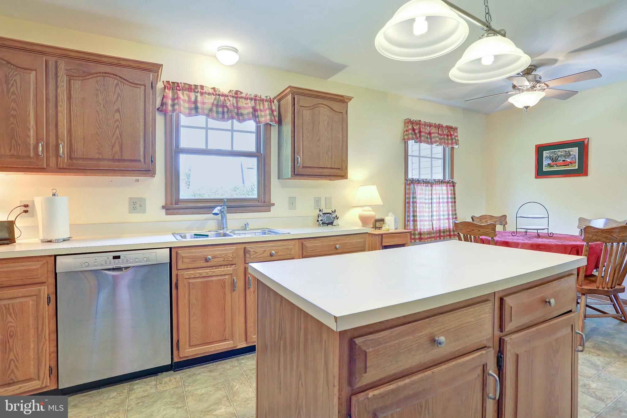 211 Seneca Way Spring Grove, PA 17362 - Photo 9 of 49