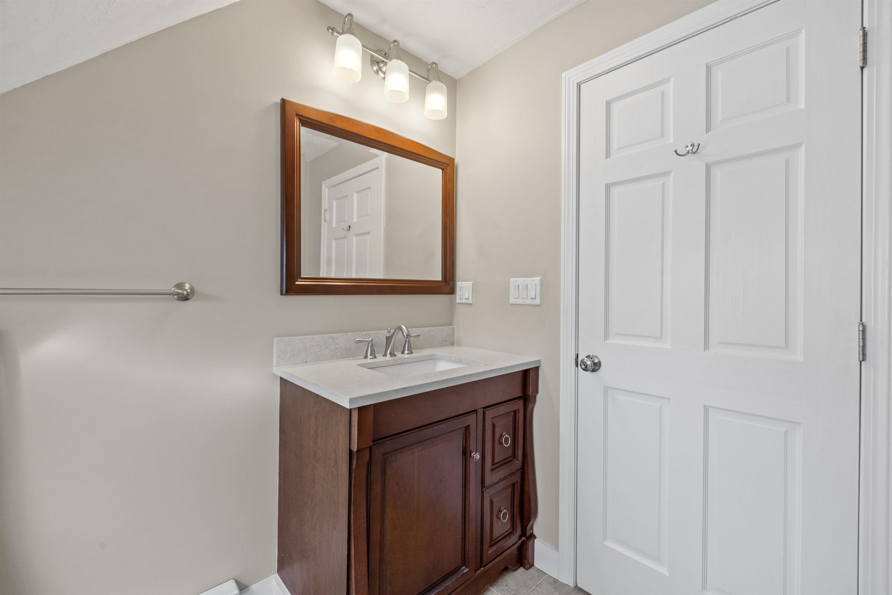 21 Fells Way, Unit B Laconia, NH 03246 - Photo 30 of 57