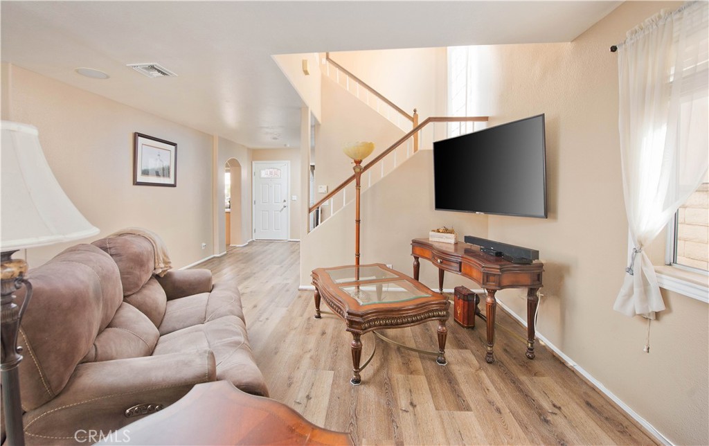 25829 Blake Court Stevenson Ranch, CA 91381 - Photo 7 of 33 Family Room