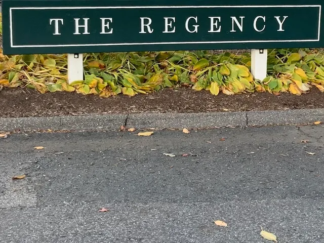 $169,900 | 109 Regency Park Drive, Unit 109, Agawam, MA 01001