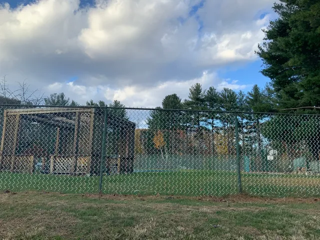 $169,900 | 109 Regency Park Drive, Unit 109, Agawam, MA 01001