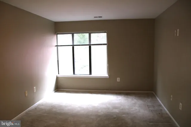 $2,000 | 8040 Needwood Road, Unit 202, Derwood, MD 20855