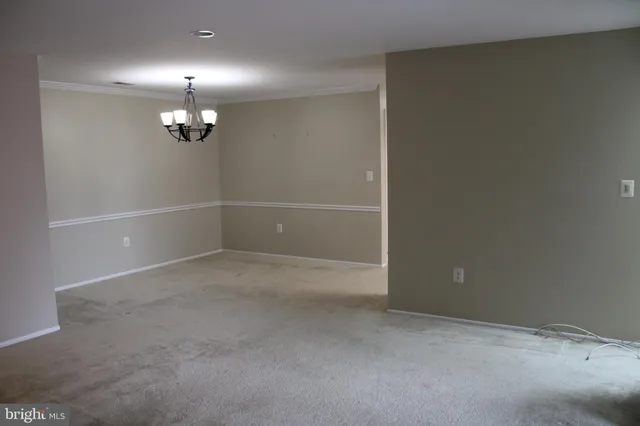 $2,000 | 8040 Needwood Road, Unit 202, Derwood, MD 20855