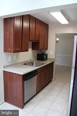 $2,000 | 8040 Needwood Road, Unit 202, Derwood, MD 20855