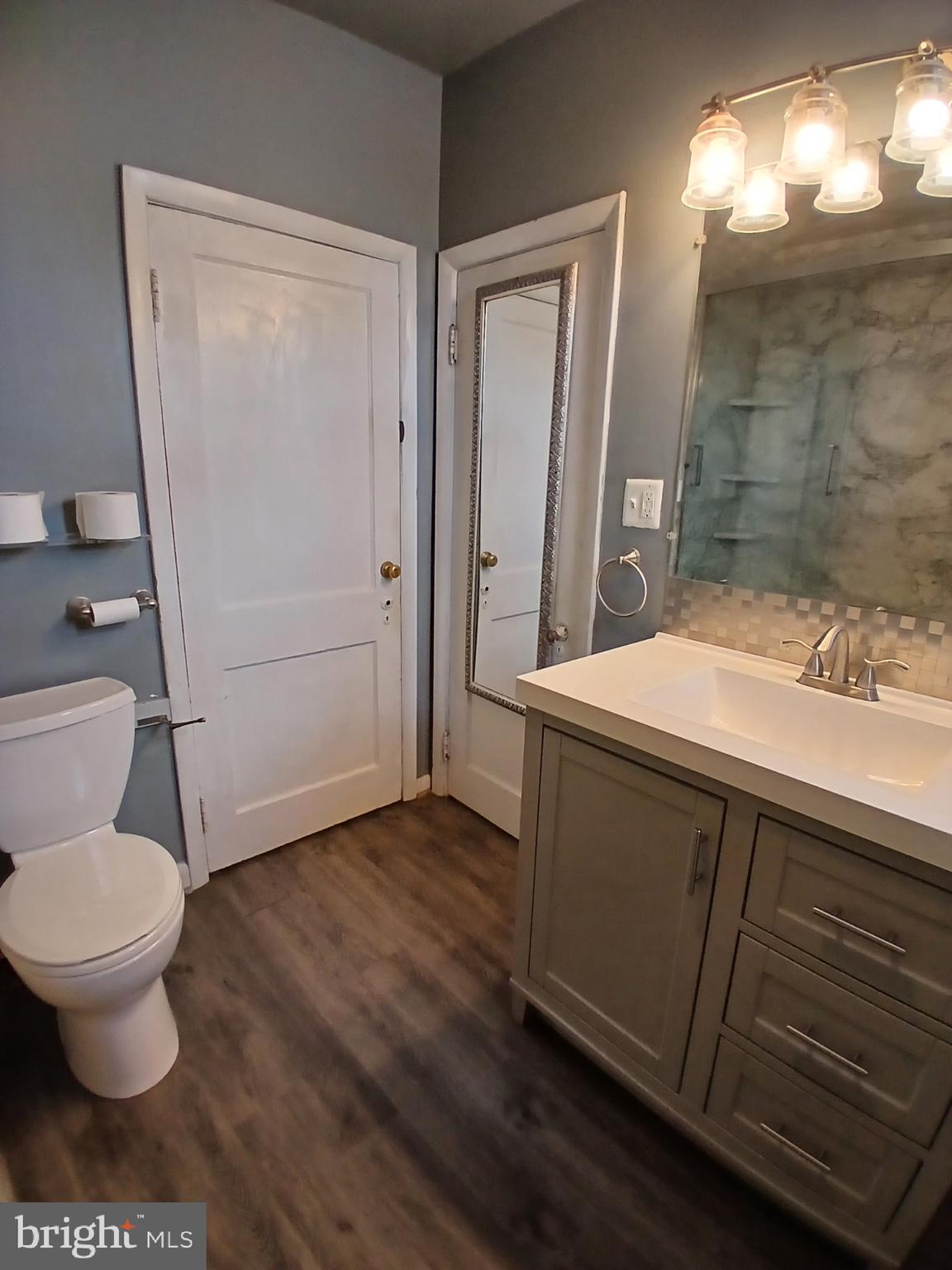 6901 Ridgeway Road Baltimore, MD 21222 - Photo 11 of 26 newly updated upstairs bathroom