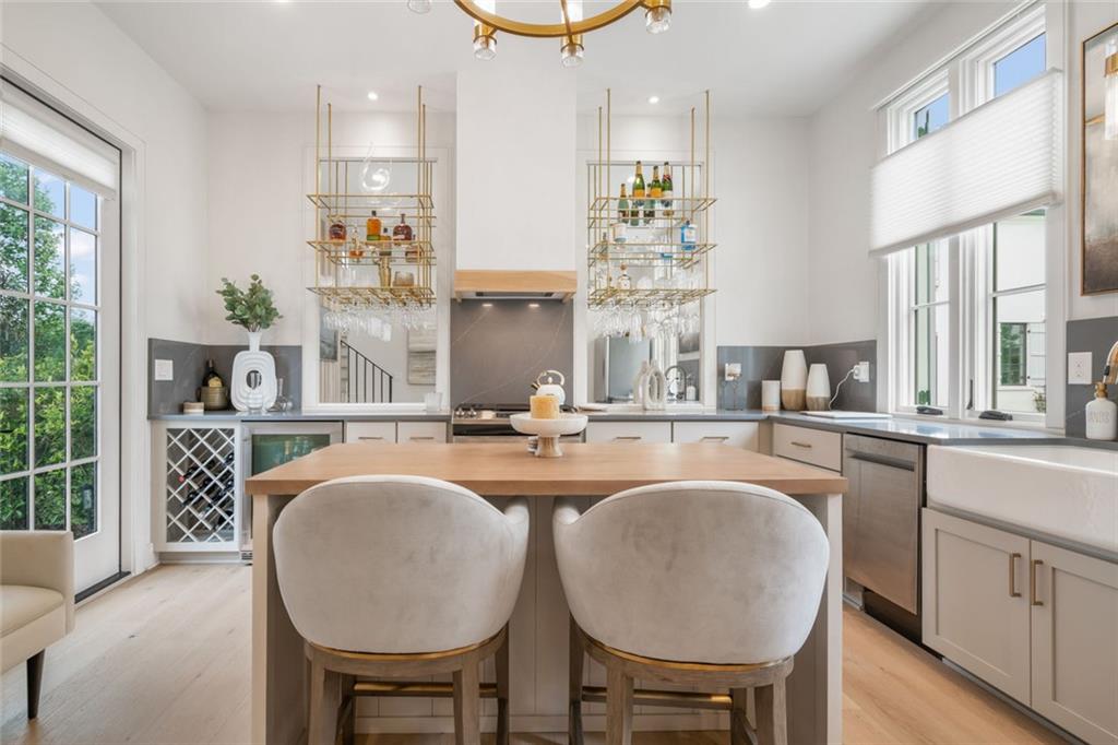 172 High Street Fayetteville, GA 30214 - Photo 2 of 21 a kitchen with cabinets and window