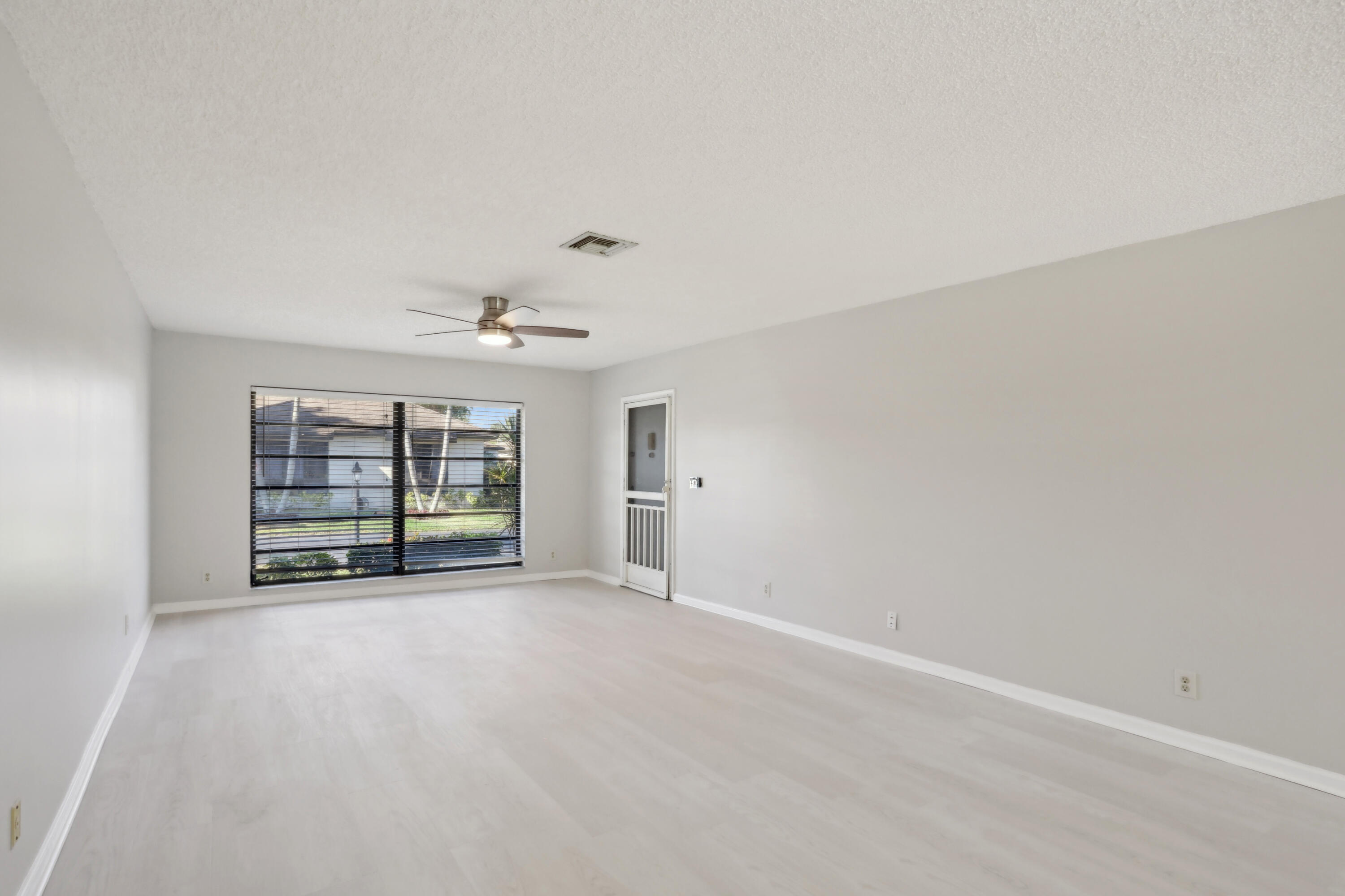 4708 Finchwood Road, Unit B Boynton Beach, FL 33436 - Photo 6 of 45 5-print-0E2A3998