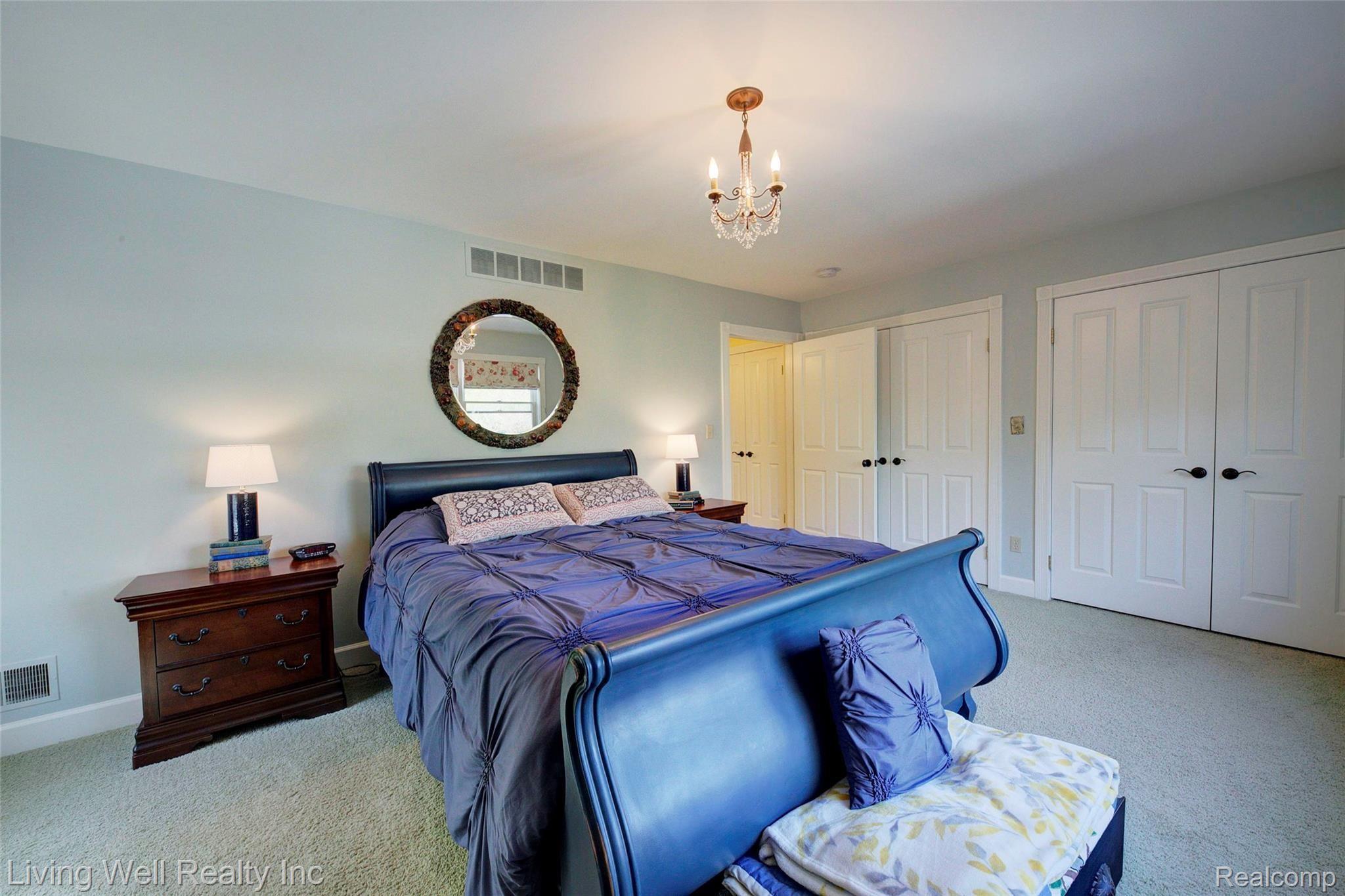 712 Brighton Lake Road Brighton, MI 48116 - Photo 38 of 47 4H8A0343_4_5.jpg