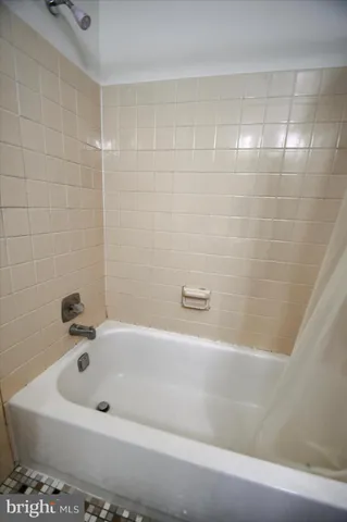 $2,550 | 13 Yorktown Court, Unit 115 U13, Blue Bell, PA 19422