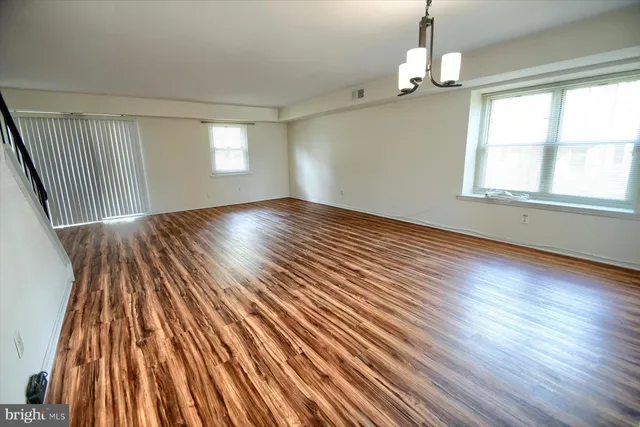 $2,550 | 13 Yorktown Court, Unit 115 U13, Blue Bell, PA 19422