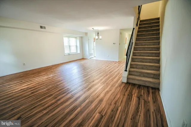 $2,550 | 13 Yorktown Court, Unit 115 U13, Blue Bell, PA 19422