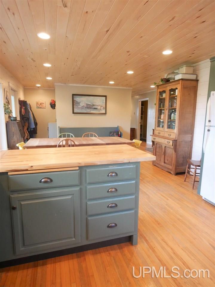 54146 South Cloverland Road Calumet, MI 49913 - Photo 34 of 50