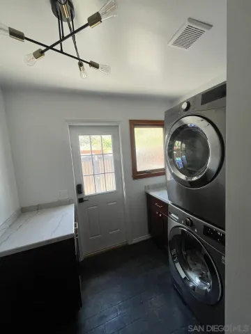 $1,695,000 | 4375 Stanford Street, Carlsbad, CA 92010