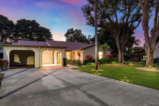 $2,450 | 5944 Forest Grove Drive, Unit 4, Boynton Beach, FL 33437