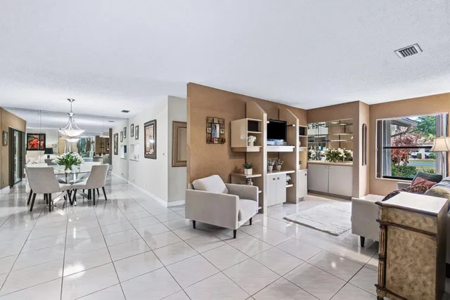 $2,450 | 5944 Forest Grove Drive, Unit 4, Boynton Beach, FL 33437