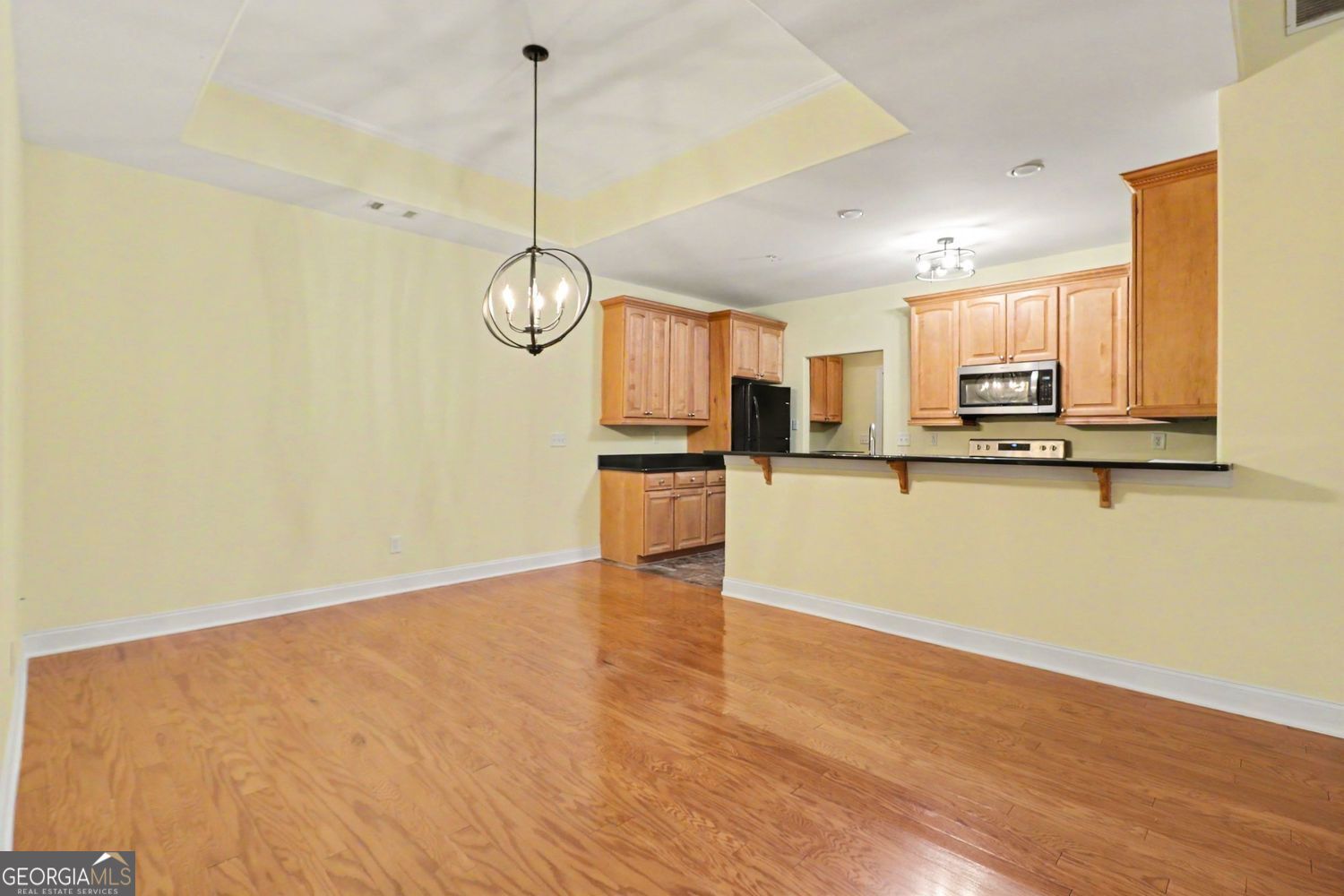 303 Commonwealth Circle Newnan, GA 30263 - Photo 13 of 35