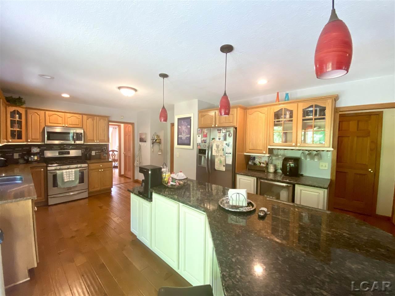 2705 East Carleton Road Adrian, MI 49221 - Photo 22 of 28 50044801-21.JPG