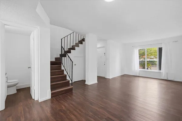 $2,499 | 3907 Northwest 76th Terrace, Hollywood, FL 33024