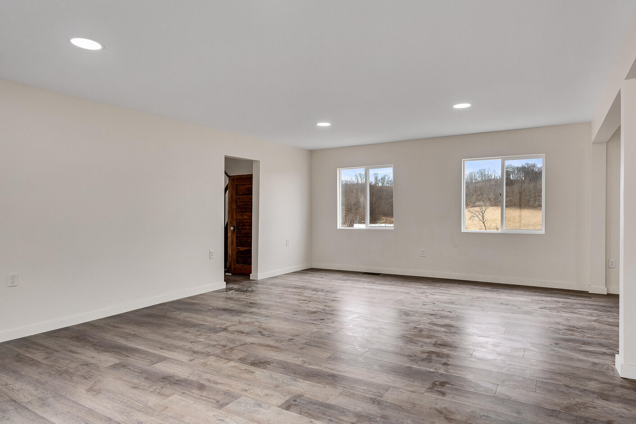 N3460 South Steine Road Franklin, WI 54627 - Photo 11 of 56 Living room