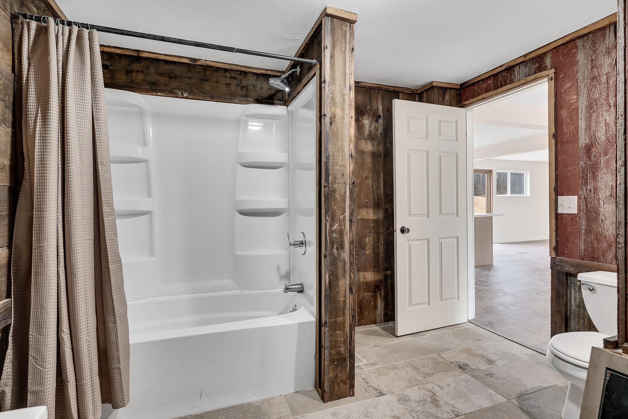 N3460 South Steine Road Franklin, WI 54627 - Photo 20 of 56 Bathroom