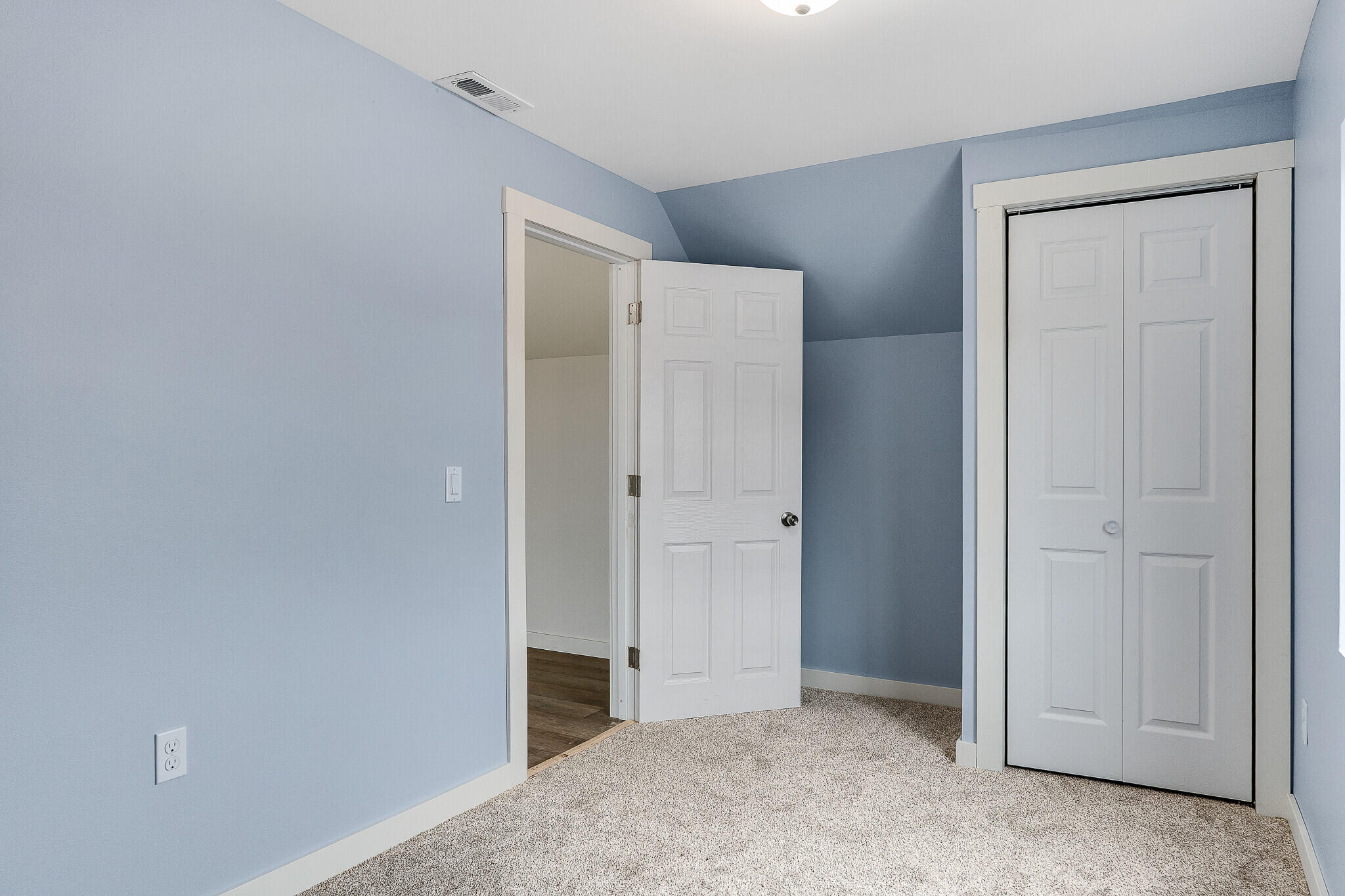 N3460 South Steine Road Franklin, WI 54627 - Photo 41 of 56 Bedroom