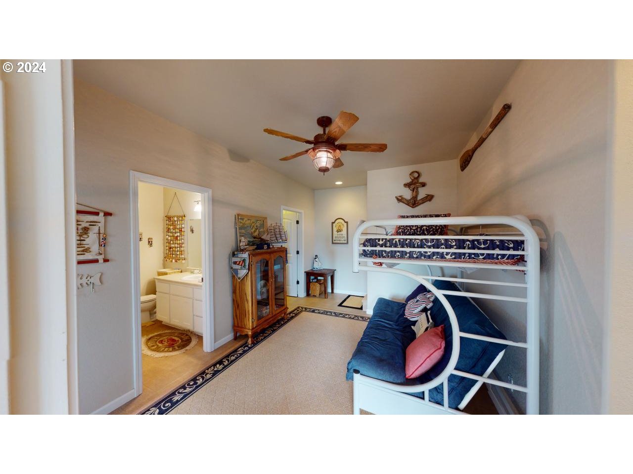 94042 Doyle Point Road Wedderburn, OR 97444 - Photo 26 of 35 Gallery Image 26