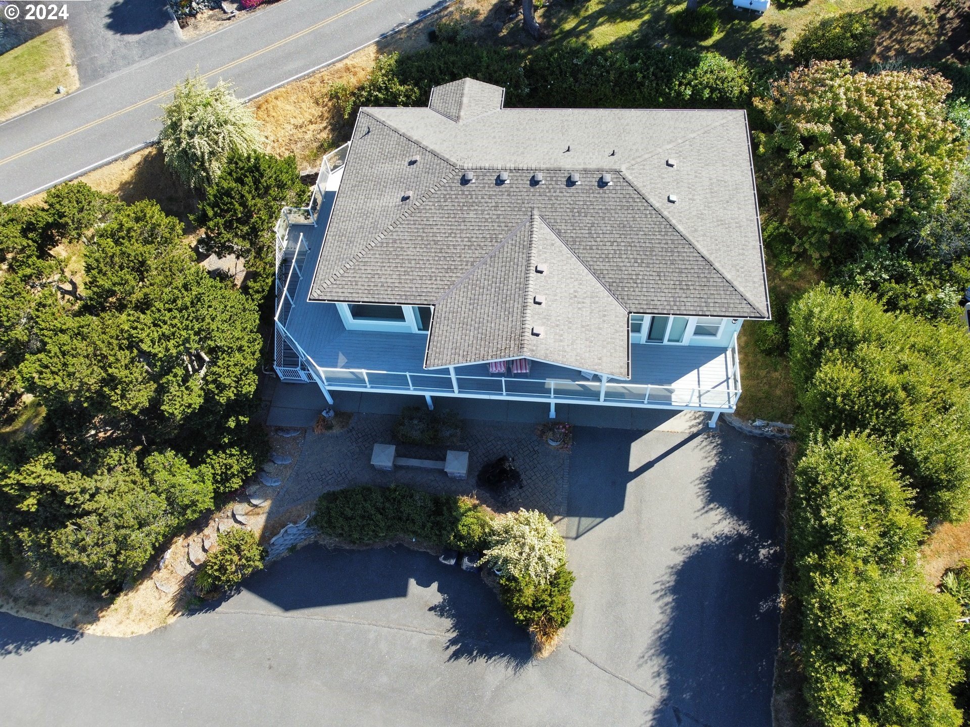 94042 Doyle Point Road Wedderburn, OR 97444 - Photo 30 of 35 Gallery Image 30