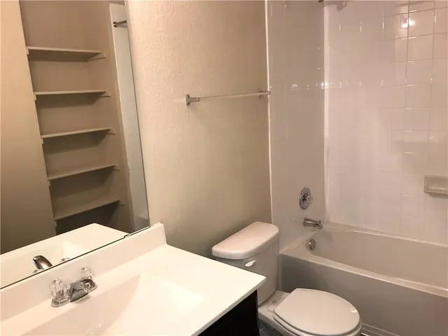 $1,800 | 19517 Great Falls Drive, Manor, TX 78653