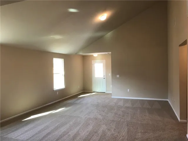 $1,800 | 19517 Great Falls Drive, Manor, TX 78653