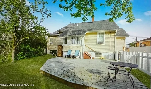$874,000 | 111 David Street | Great Kills