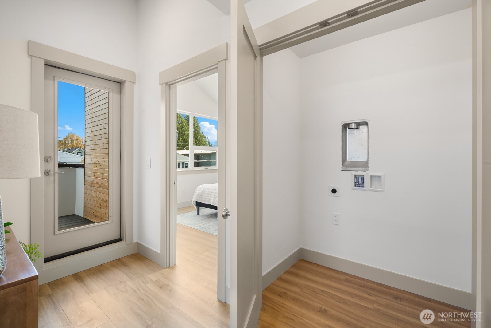 2931 39th Avenue Southwest Seattle, WA 98116 - Photo 23 of 40