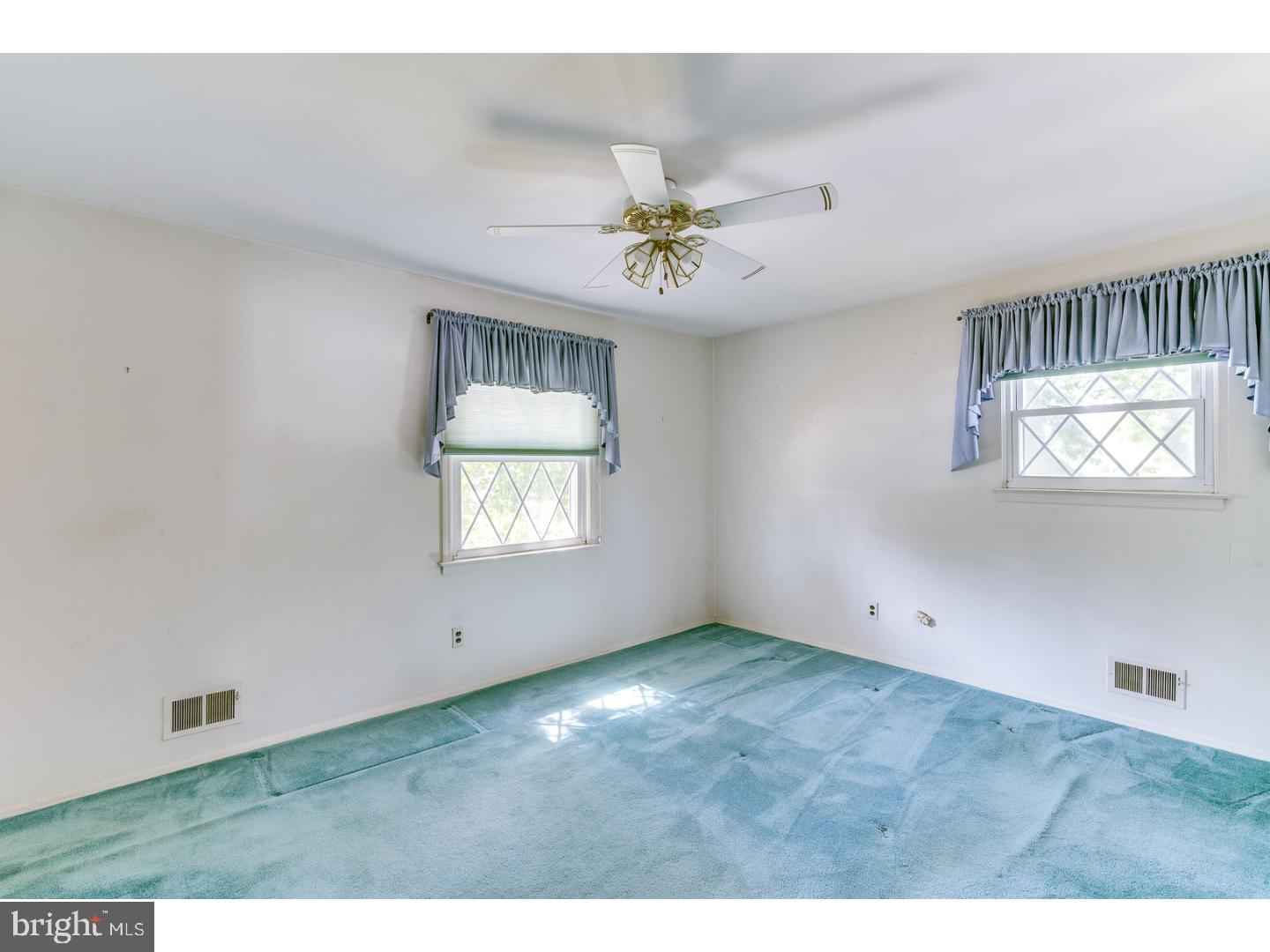 31 Kay Road Yardville, NJ 08620 - Photo 16 of 25 Bedroom - Main
