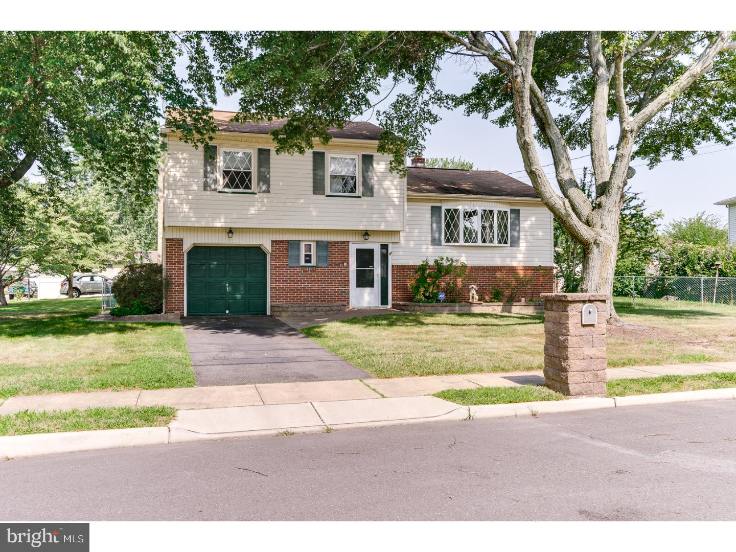 31 Kay Road Yardville, NJ 08620 - Photo 2 of 25 Front Yard