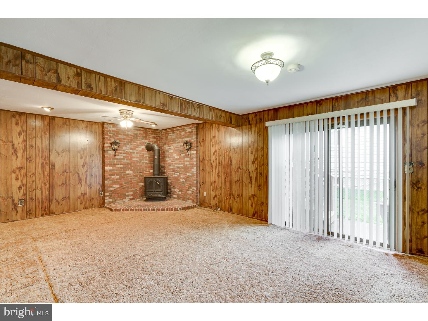 31 Kay Road Yardville, NJ 08620 - Photo 5 of 25 Family Room