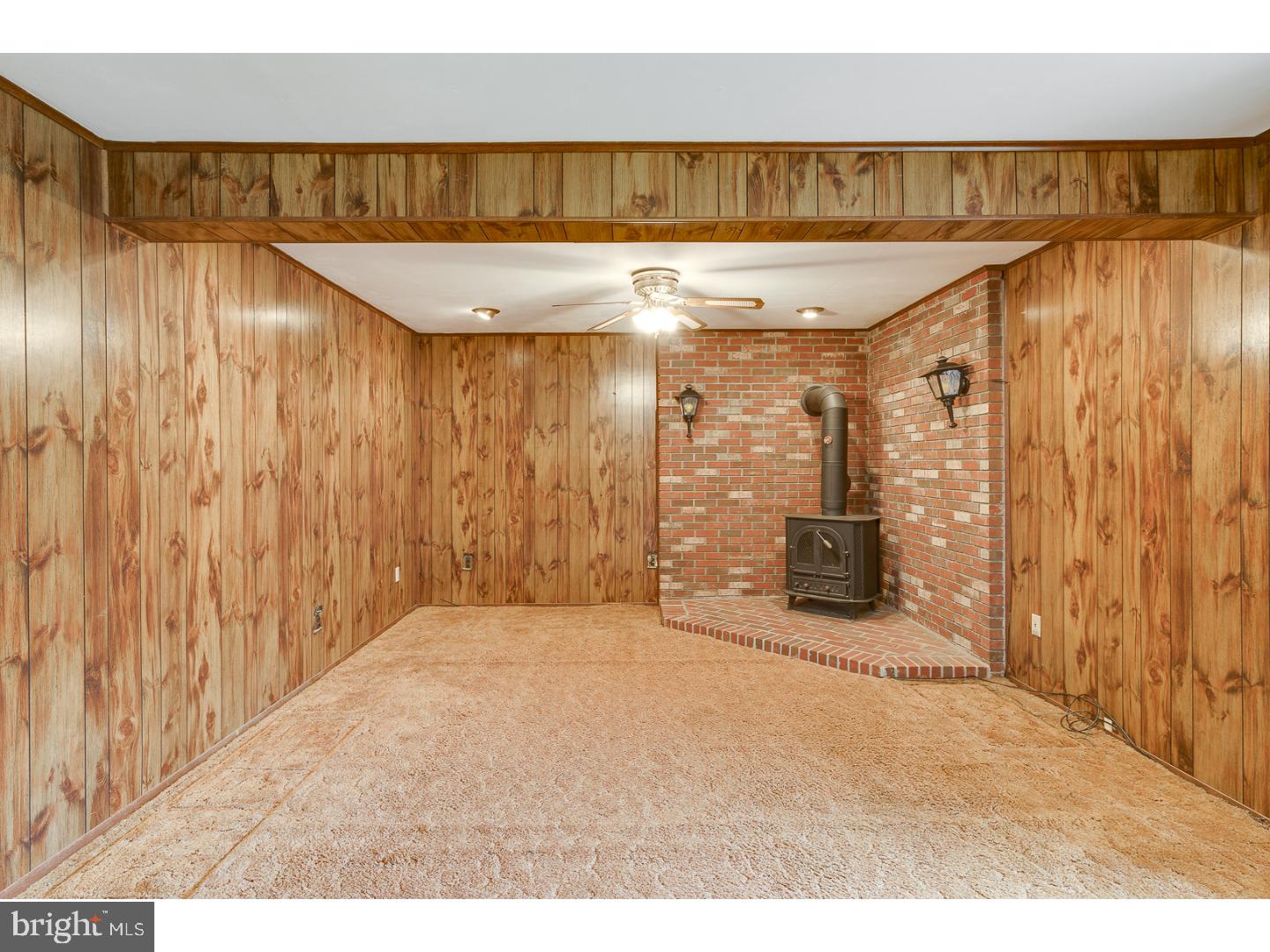 31 Kay Road Yardville, NJ 08620 - Photo 6 of 25 Family Room