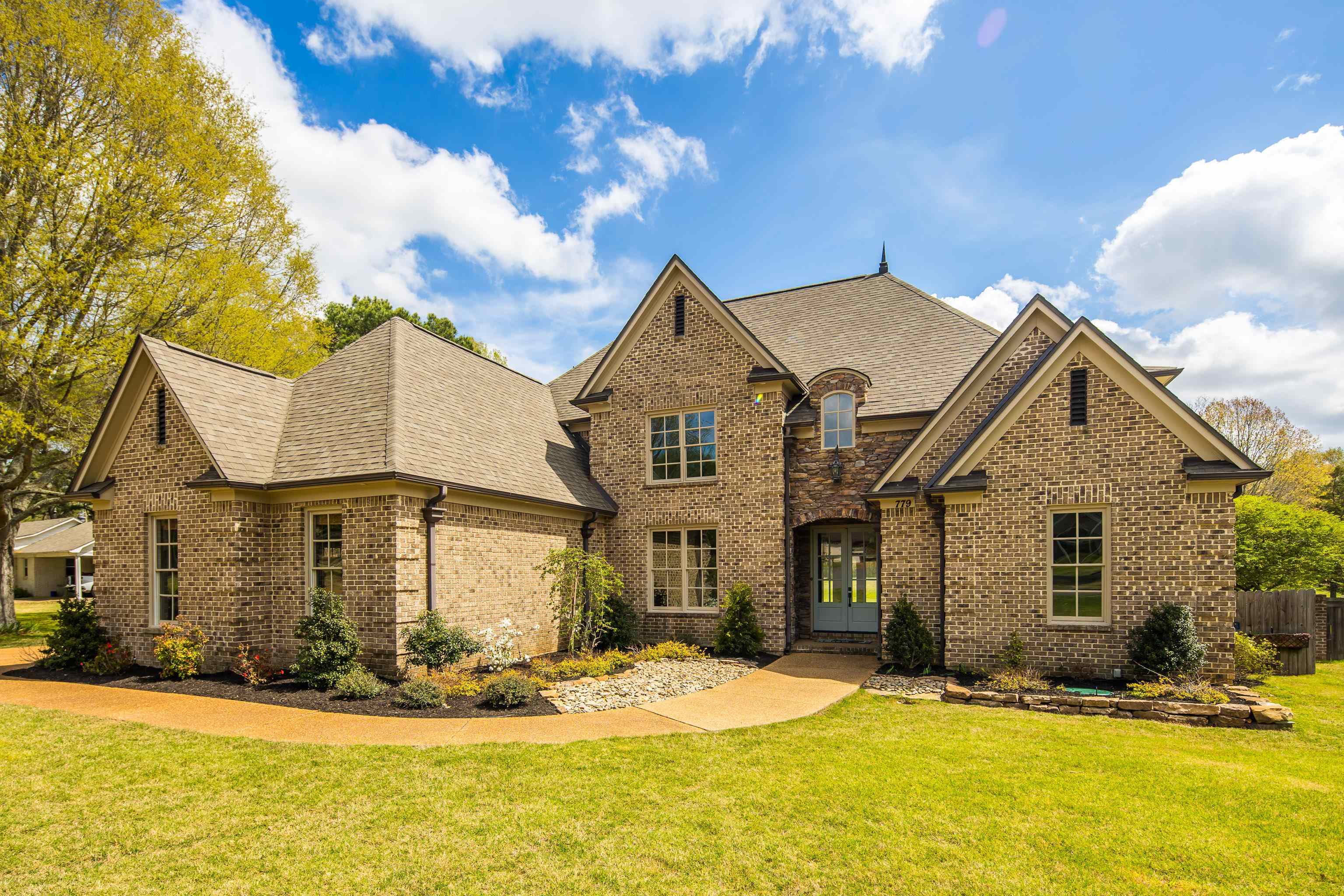 779 Fletcher Road Collierville, TN 38017 - Photo 2 of 40