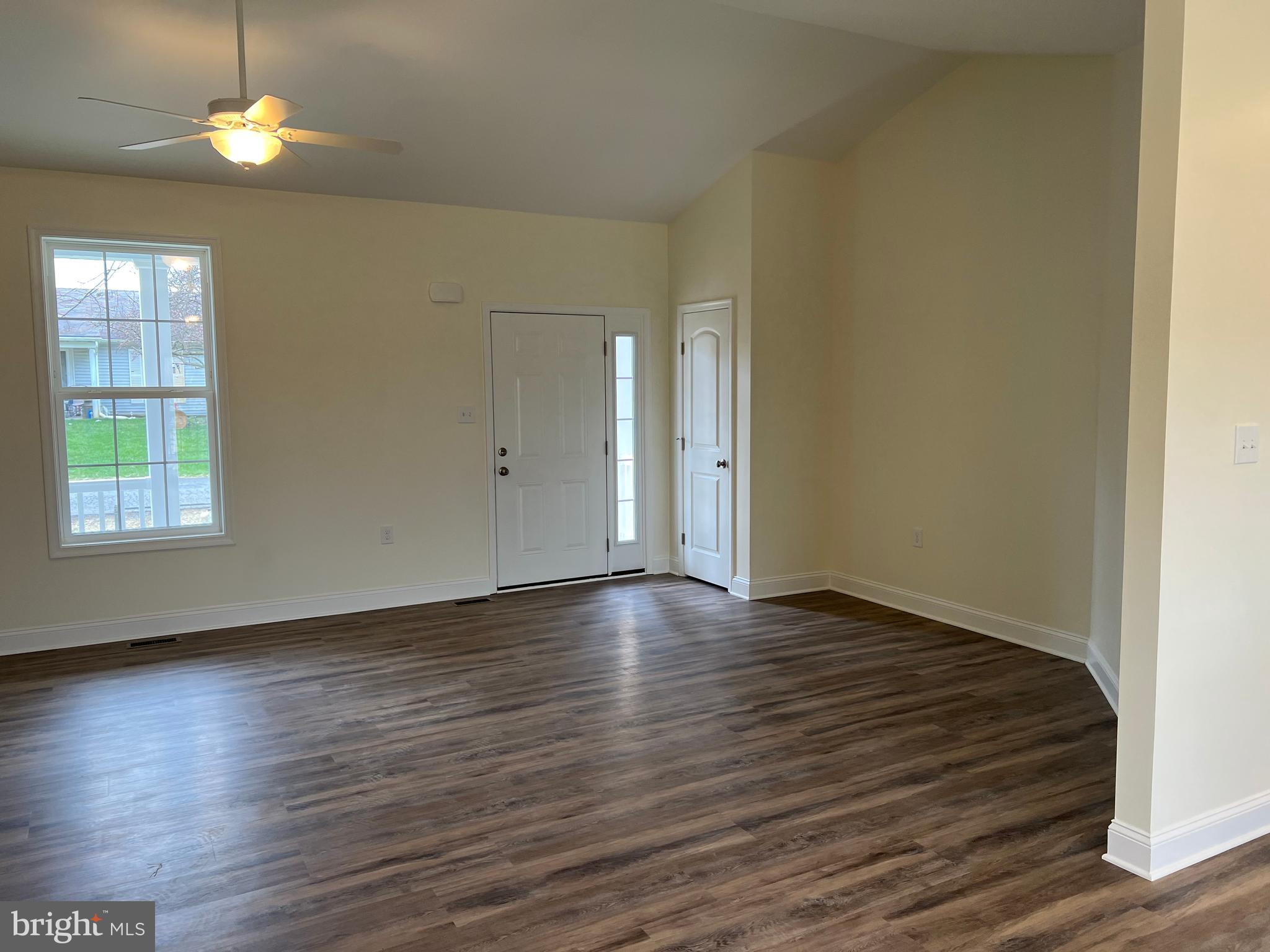 74 Apple Tree Drive Ranson, WV 25438 - Photo 4 of 58