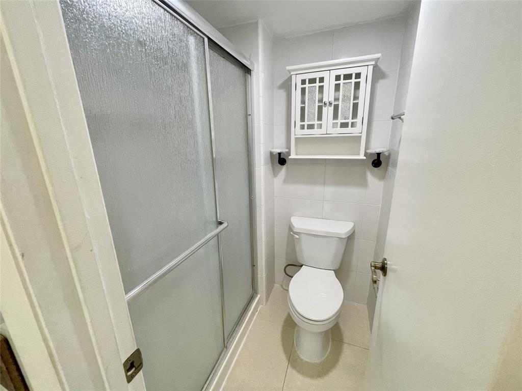 5090 Southwest 64th Avenue, Unit 204 Davie, FL 33314 - Photo 13 of 25