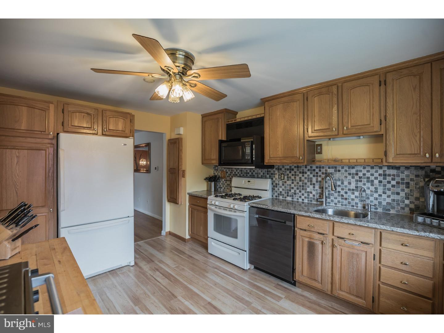23 Elmgate Road Evesham, NJ 08053 - Photo 11 of 23 Kitchen