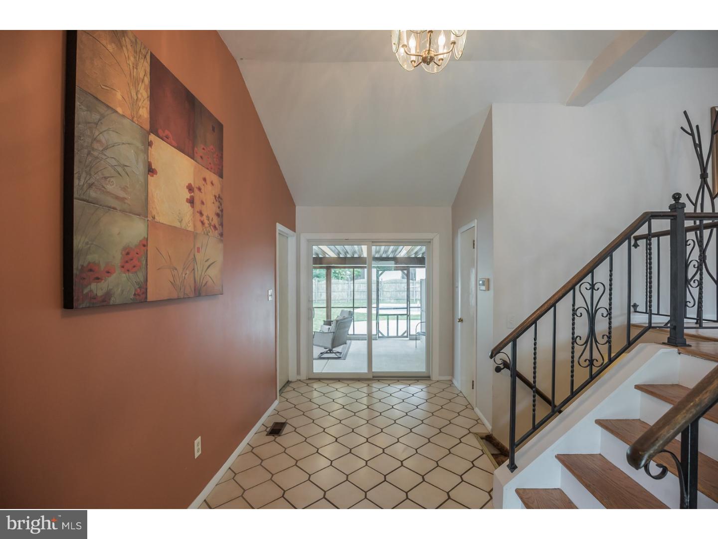 23 Elmgate Road Evesham, NJ 08053 - Photo 3 of 23 Foyer