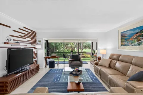 $399,900 | 4084 North Quail Ridge Drive, Unit B, Boynton Beach, FL 33436