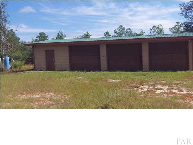 893 Coventry Road DeFuniak Springs, FL 32433 - Photo 4 of 12 Gallery Image 4