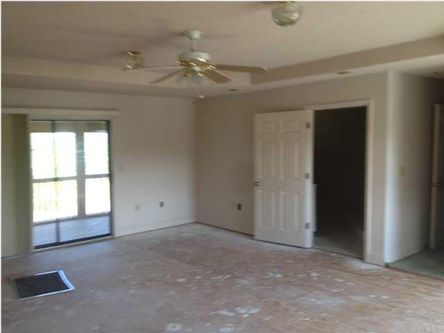 893 Coventry Road DeFuniak Springs, FL 32433 - Photo 8 of 12 Gallery Image 8